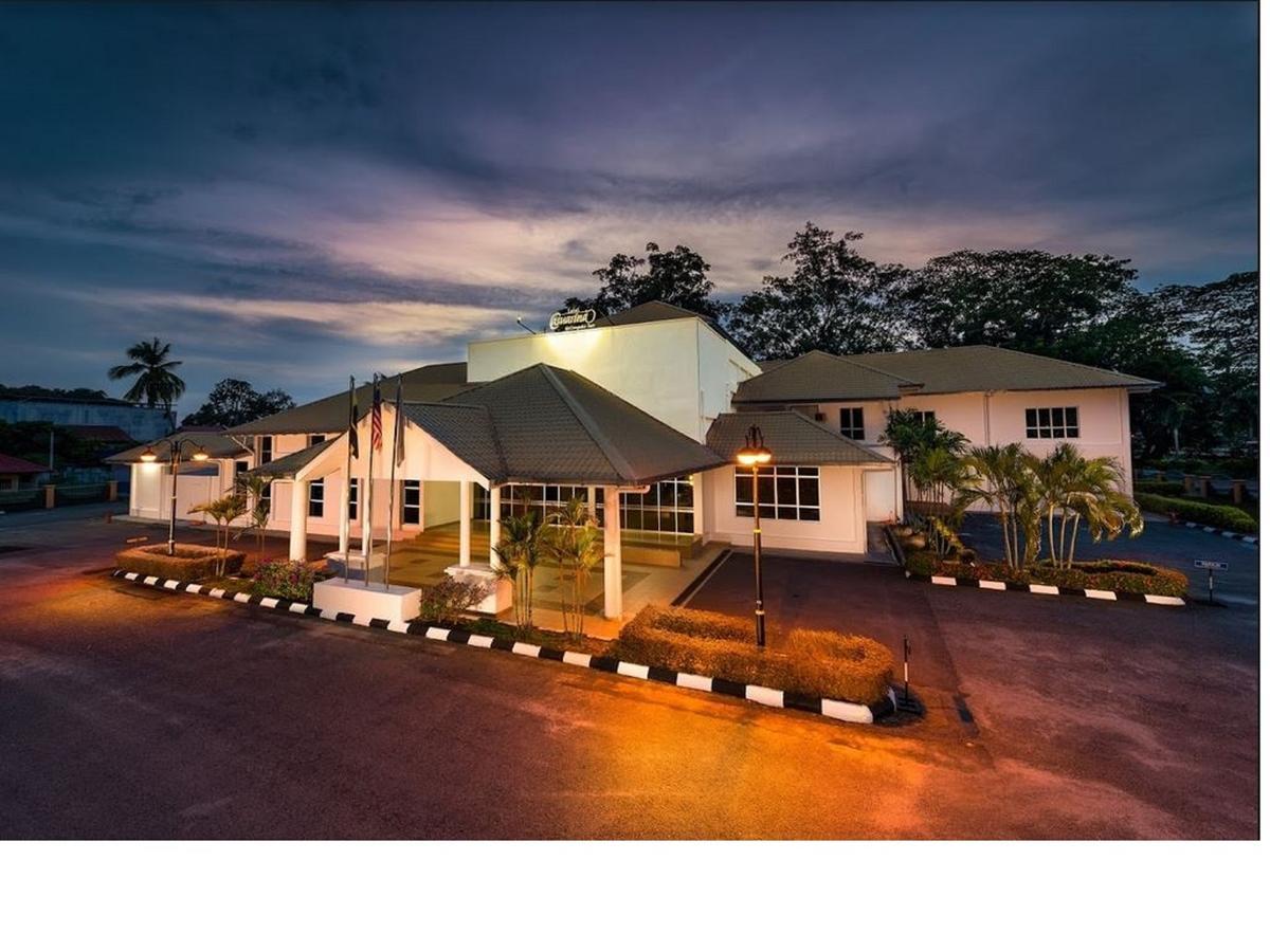 Lanai Casuarina Cempaka Sari 호텔 Parit 외부 사진